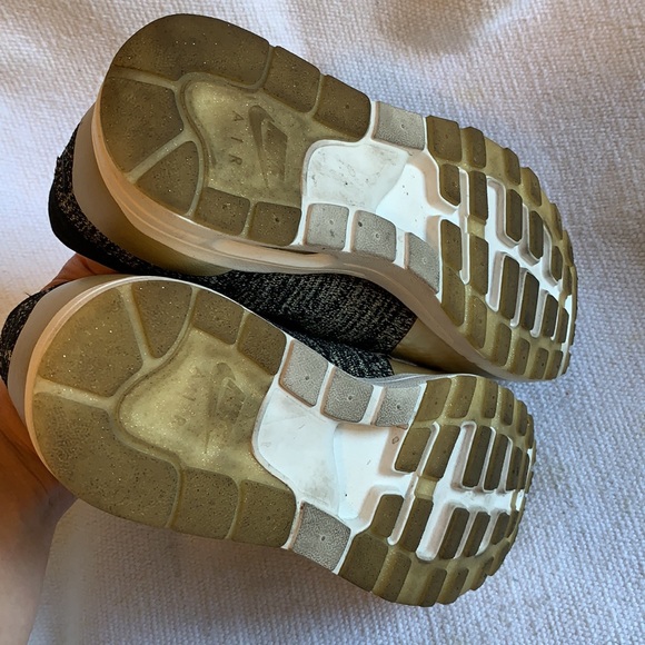 Nike Air Max 1 Ultra Flyknit Metallic Gold Sneakers - Picture 8 of 14